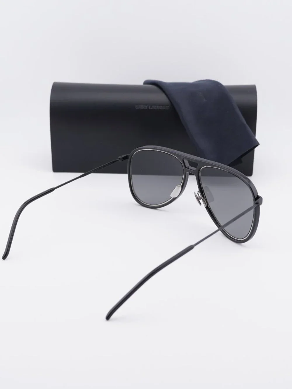 Saint Laurent CLASSIC 11R 002 Aviator Sunglasses - Black / Silver
